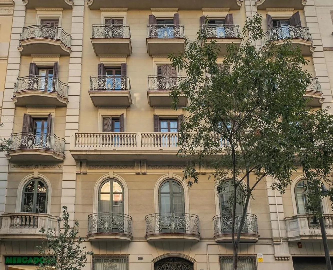 Luxury Palacete Barcelona Apartment