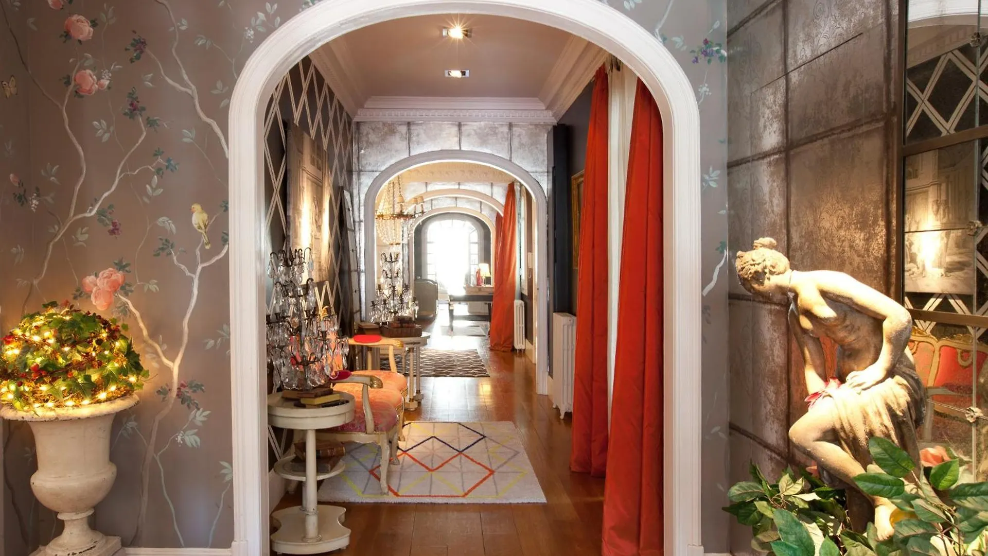 Luxury Palacete Barcelona 0*,