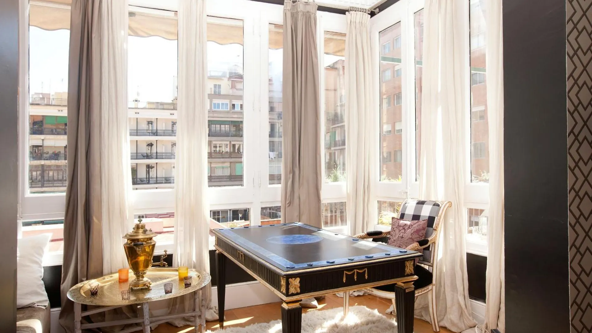 Luxury Palacete Barcelona Apartment