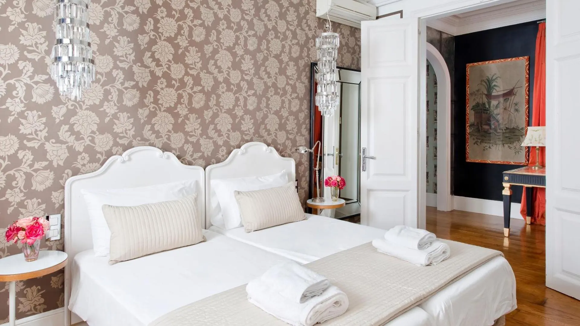 Luxury Palacete Barcelona Apartment